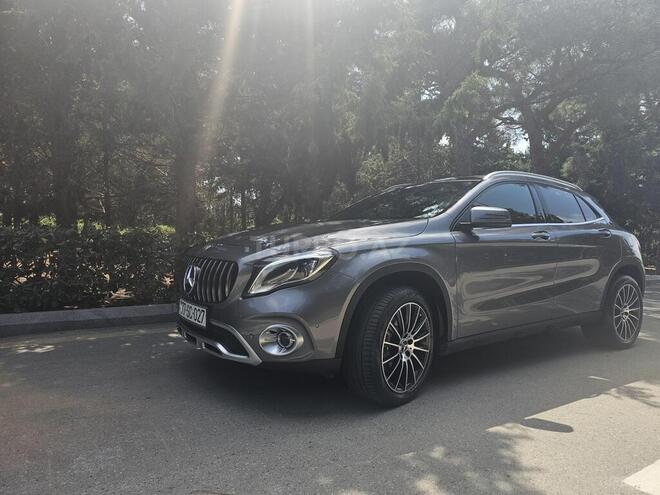 Mercedes GLA 250 4MATIC 2017, 98,000 km - 2.0 l - Bakı