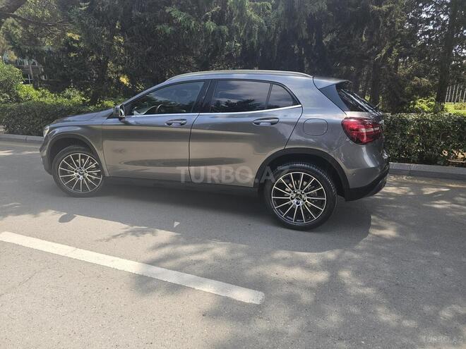 Mercedes GLA 250 4MATIC 2017, 98,000 km - 2.0 l - Bakı