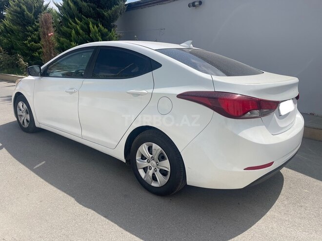 Hyundai Elantra 2015, 188,000 km - 1.8 l - Bakı