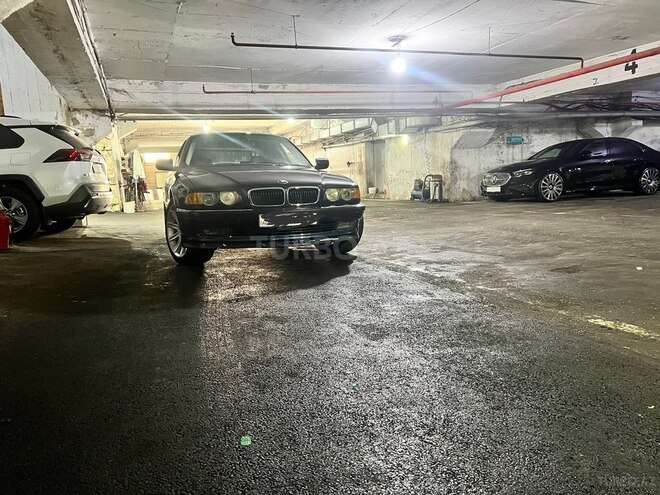 BMW 735 1999, 303,289 km - 3.5 л - Bakı