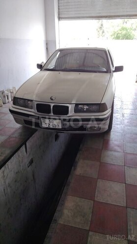 BMW 316 1993, 286,000 km - 1.6 l - Bərdə