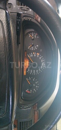 Mercedes E 240 1998, 277,850 km - 2.4 l - Masallı