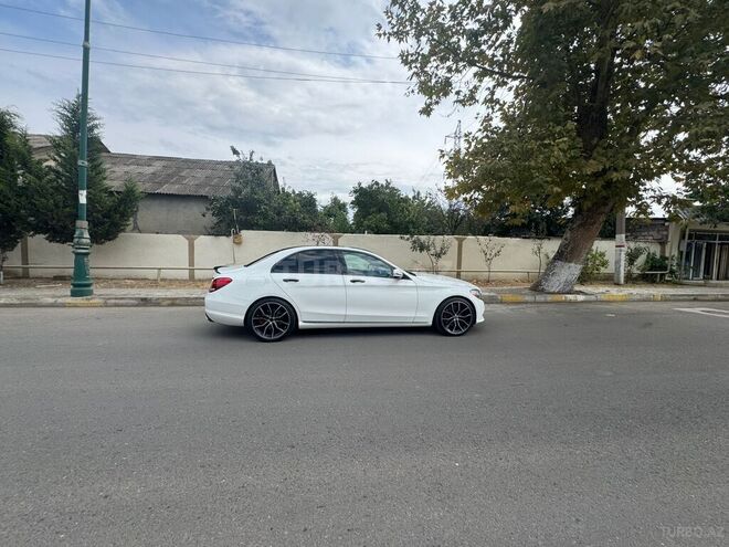 Mercedes C 300 2016, 175,000 km - 2.0 л - Bakı
