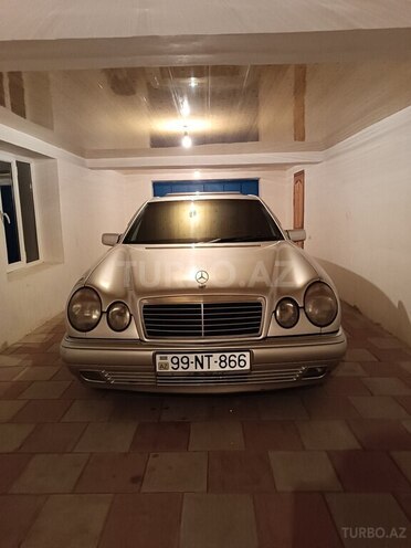 Mercedes E 240 1998, 277,850 km - 2.4 l - Masallı