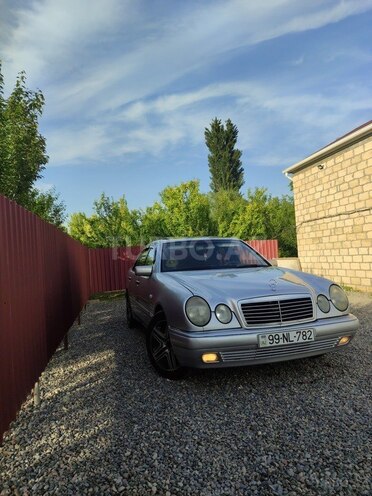 Mercedes E 200 1998, 175,860 km - 2.0 l - Sabirabad