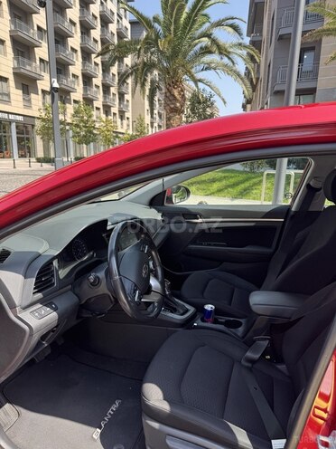 Hyundai Elantra 2019, 93,000 km - 2.0 l - Bakı
