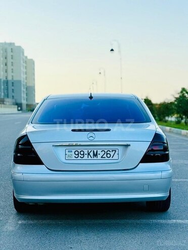 Mercedes E 220 2003, 282,678 km - 2.2 l - Bakı