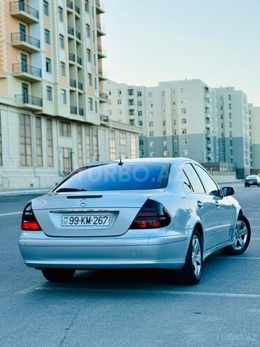 Mercedes E 220 2003, 282,678 km - 2.2 l - Bakı