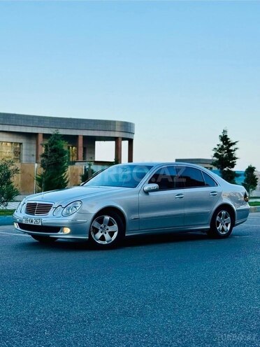 Mercedes E 220 2003, 282,678 km - 2.2 l - Bakı