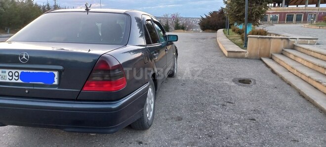 Mercedes C 200 1998, 303,640 km - 2.0 l - Qusar