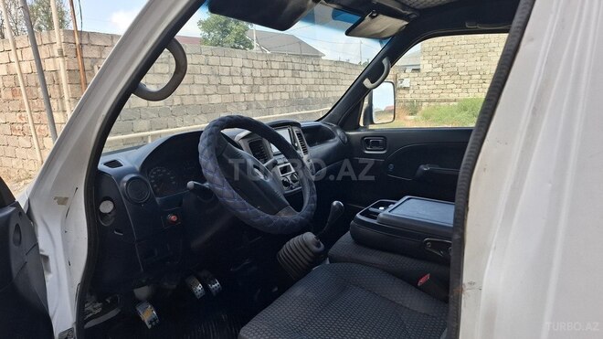 Nissan Urvan 2008, 359,555 km - 3.0 l - Bakı