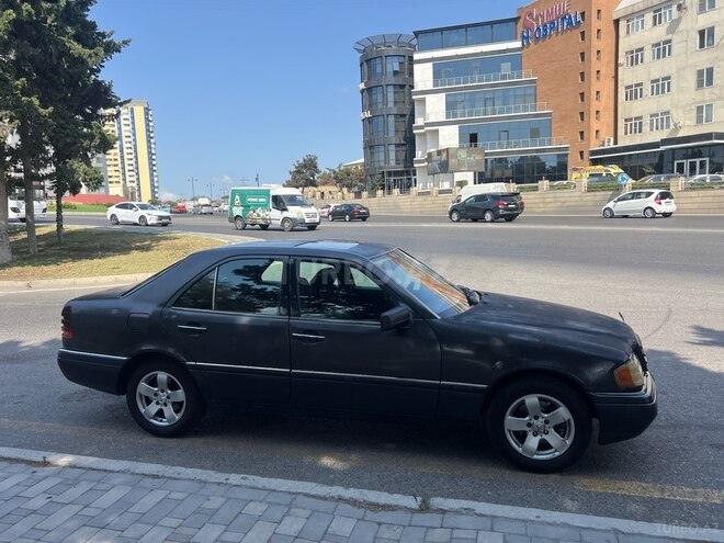 Mercedes C 180 1996, 262,900 km - 1.8 l - Bakı