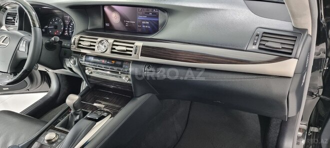 Lexus LS 460-6