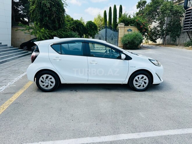 Toyota Aqua 2019, 27,300 km - 1.5 l - Bakı
