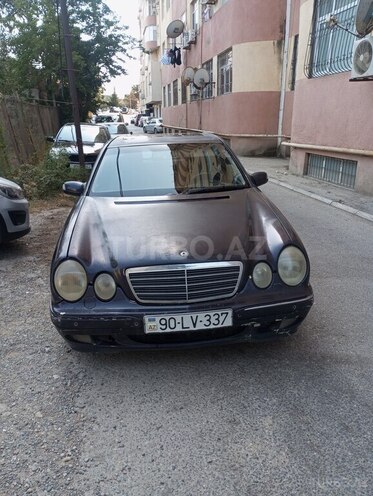 Mercedes E 270 1999, 626,000 km - 2.7 л - Sumqayıt