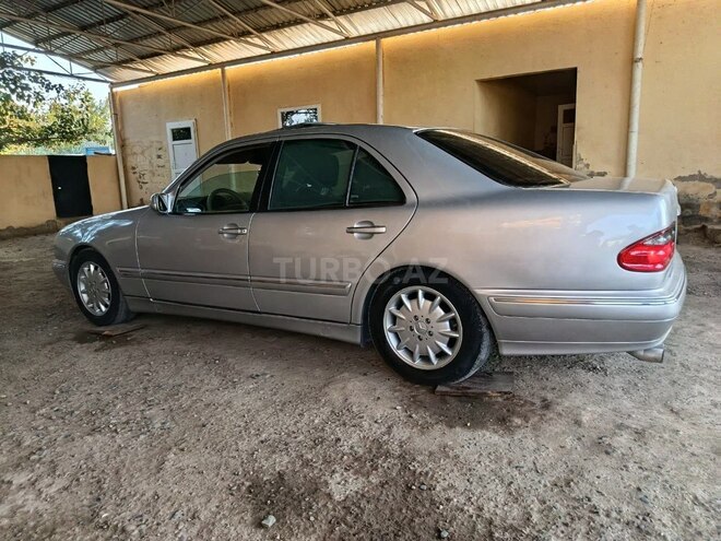 Mercedes E 240 1999, 439,689 km - 2.4 l - Bakı