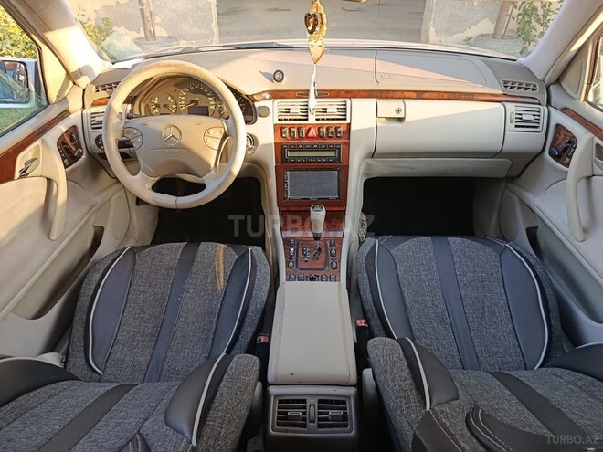 Mercedes E 240 1999, 439,689 km - 2.4 l - Bakı