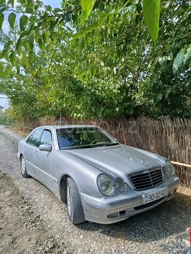 Mercedes E 240 1999, 439,689 km - 2.4 l - Bakı