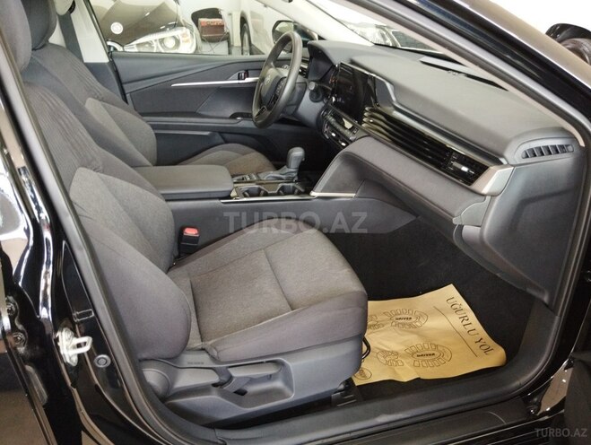 Toyota Camry 2024, 8,300 km - 2.5 l - Bakı
