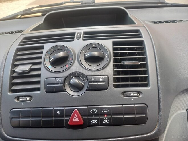 Mercedes Vito 2006, 260,000 km - 2.2 l - Bakı