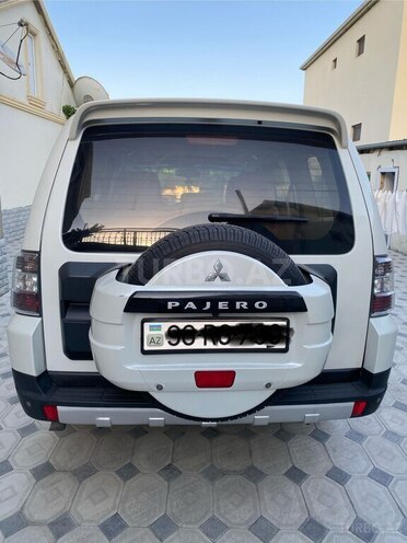 Mitsubishi Pajero 2008, 290,000 km - 3.0 л - Bakı