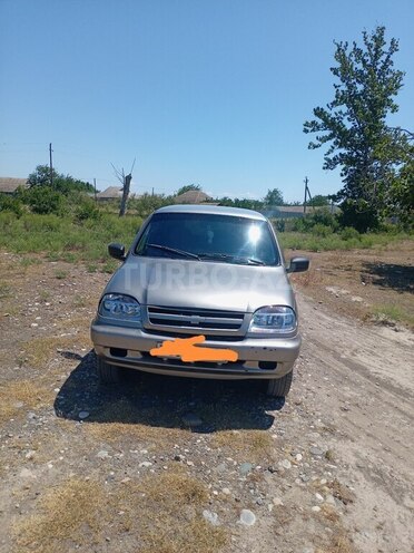 Chevrolet Niva 2007, 200,000 km - 1.7 l - Yevlax