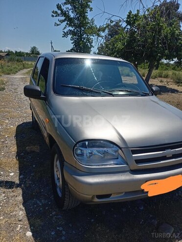 Chevrolet Niva 2007, 200,000 km - 1.7 l - Yevlax