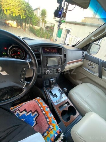 Mitsubishi Pajero 2008, 290,000 km - 3.0 л - Bakı