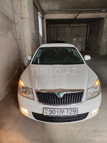 Skoda Octavia 2011, 262,601 km - 1.6 l - Bakı