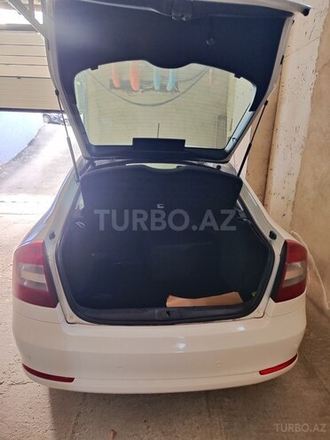 Skoda Octavia 2011, 262,601 km - 1.6 l - Bakı