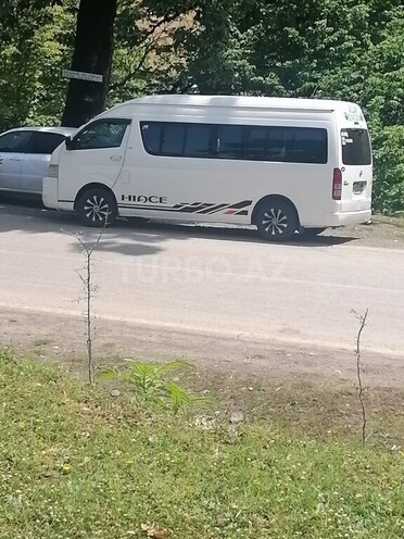 Toyota HiAce 2010, 596,800 km - 2.5 l - Bakı