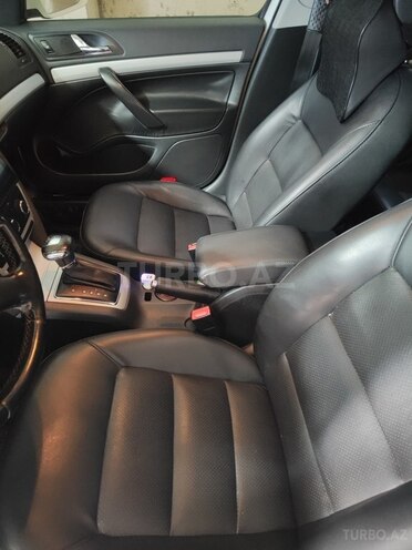 Skoda Octavia 2011, 262,601 km - 1.6 l - Bakı