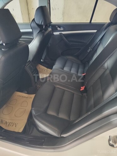 Skoda Octavia 2011, 262,601 km - 1.6 l - Bakı