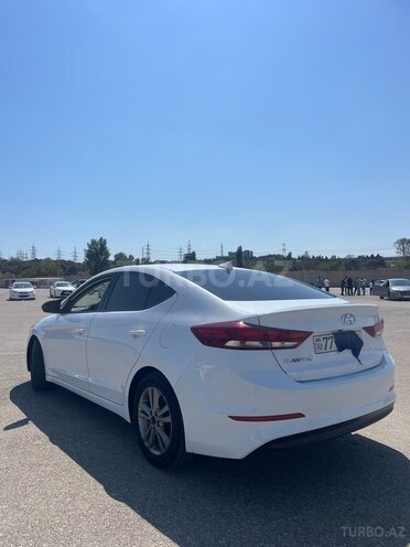 Hyundai Elantra 2017, 220,480 km - 2.0 л - Bakı