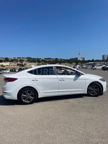Hyundai Elantra 2017, 220,480 km - 2.0 л - Bakı