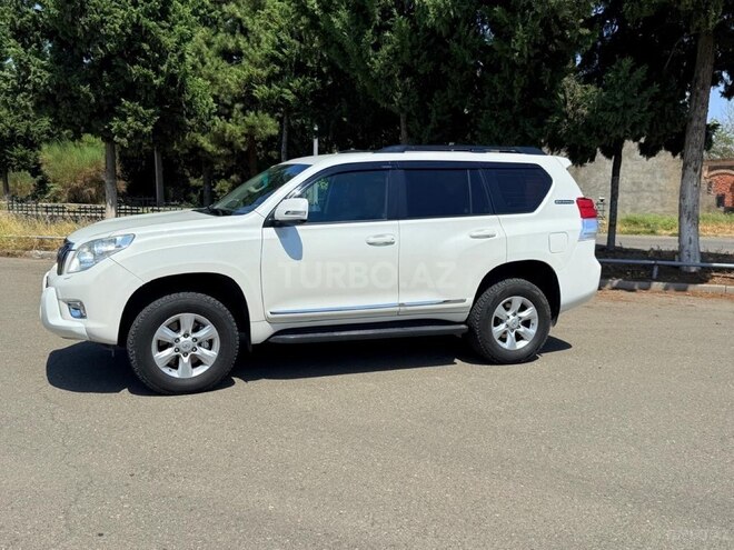 Toyota Land Cruiser Prado 2010, 334,000 km - 2.7 л - Tovuz