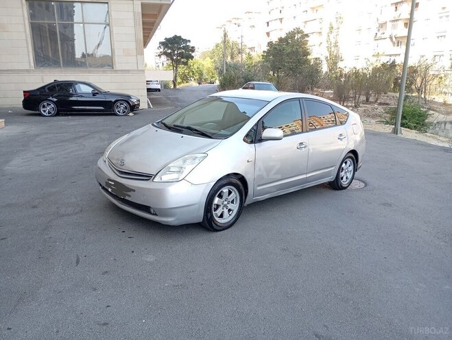 Toyota Prius 2008, 354,698 km - 1.5 l - Balakən