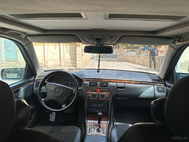 Mercedes E 200 1998, 369,000 km - 2.0 l - Bakı