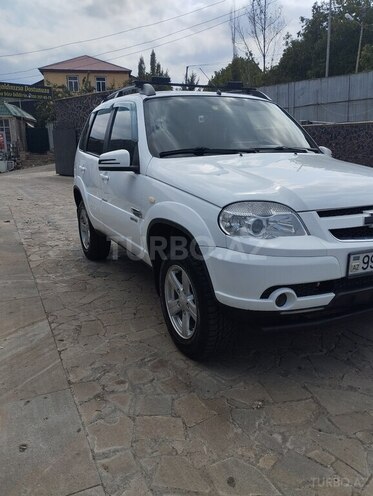 Chevrolet Niva 2016, 70,000 km - 1.7 l - Yardımlı