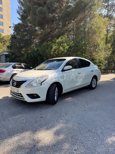 Nissan Sunny 2014, 180,000 km - 1.5 л - Bakı