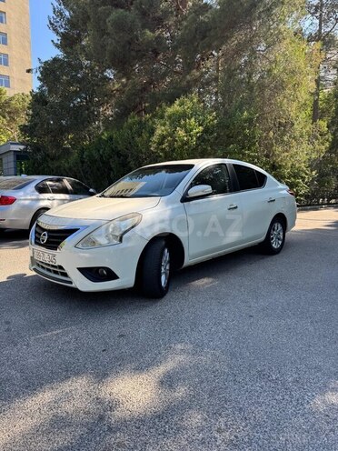 Nissan Sunny 2014, 180,000 km - 1.5 л - Bakı