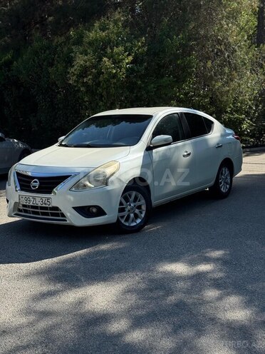 Nissan Sunny 2014, 180,000 km - 1.5 л - Bakı