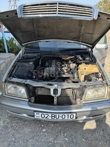 Mercedes C 220 2000, 350,000 km - 2.2 l - Ağdam