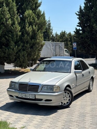 Mercedes C 220 2000, 350,000 km - 2.2 l - Ağdam