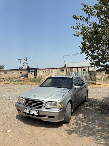 Mercedes C 220 2000, 350,000 km - 2.2 l - Ağdam