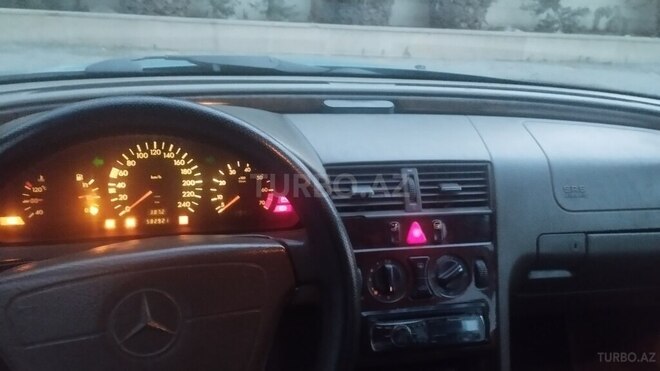 Mercedes C 180 1997, 582,921 km - 1.8 л - Bakı