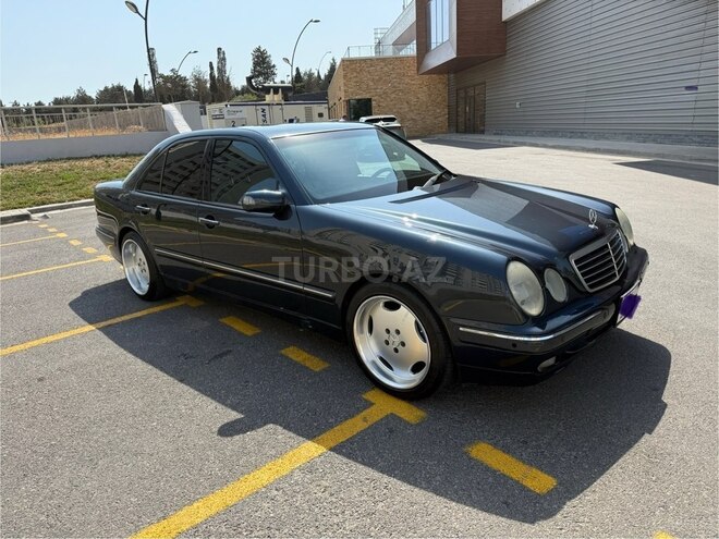 Mercedes E 240 1999, 301,885 km - 2.4 l - Bakı