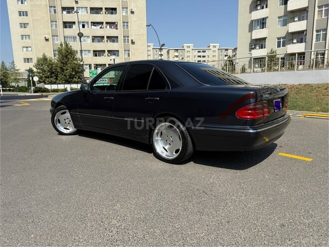 Mercedes E 240 1999, 301,885 km - 2.4 l - Bakı