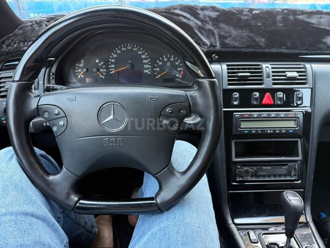 Mercedes E 240 1999, 301,885 km - 2.4 l - Bakı