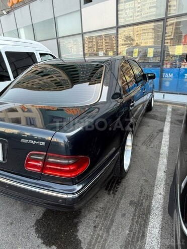 Mercedes E 240 1999, 301,885 km - 2.4 l - Bakı